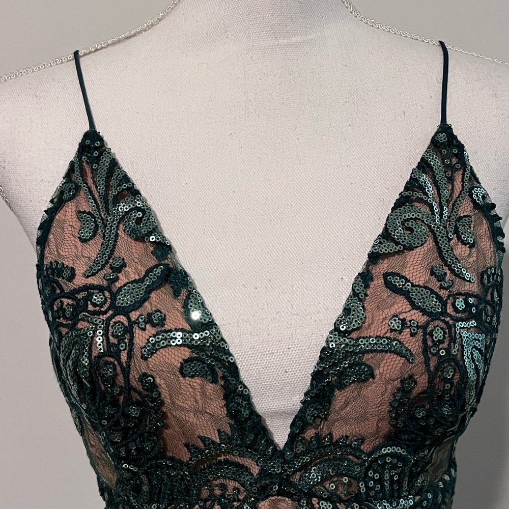 Cache Emerald Sequin Dress - image 2